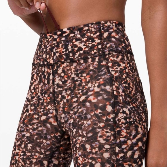 Lululemon Invigorate High Rise Crop 23" Leggings Size 2 - Picture 3 of 10